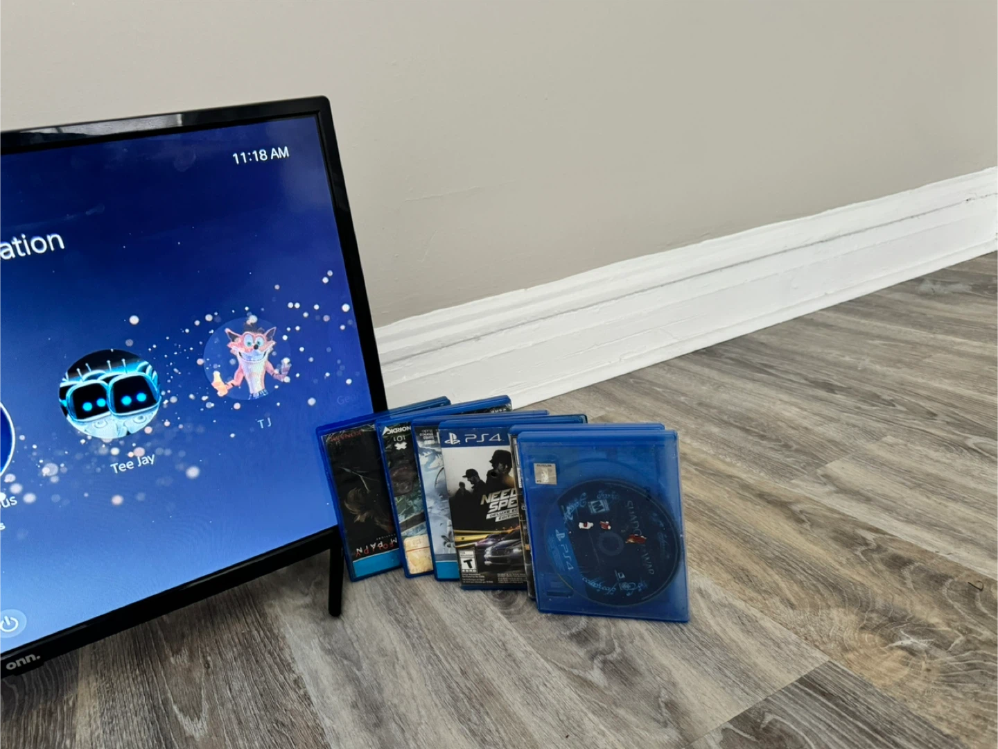 Onn TV and Playstation 5 - photo 2