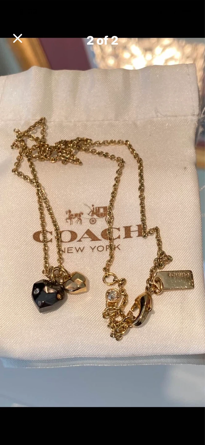 💛Coach Gold Tone double-Heart Charm Necklace - photo 2