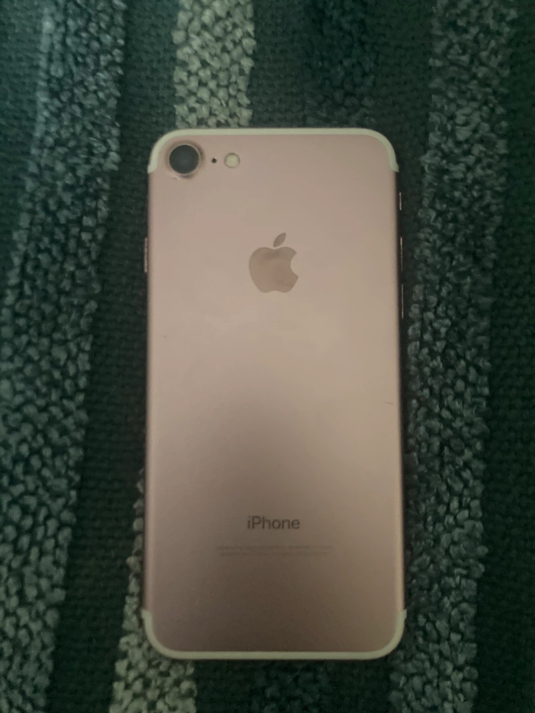 iPhone 7 128GB Rose Gold UNLOCKED - photo 2