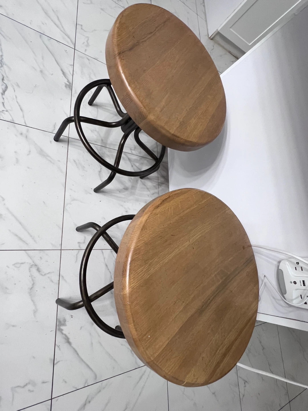 Adjustable wooden bar stools