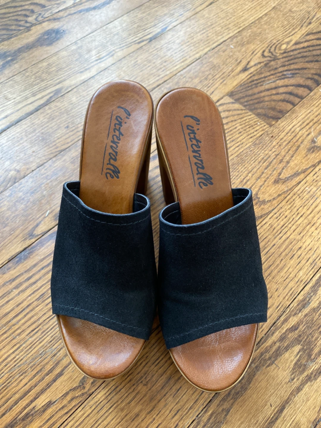 L'intervalle Black Suede Mules Size 40 - photo 2