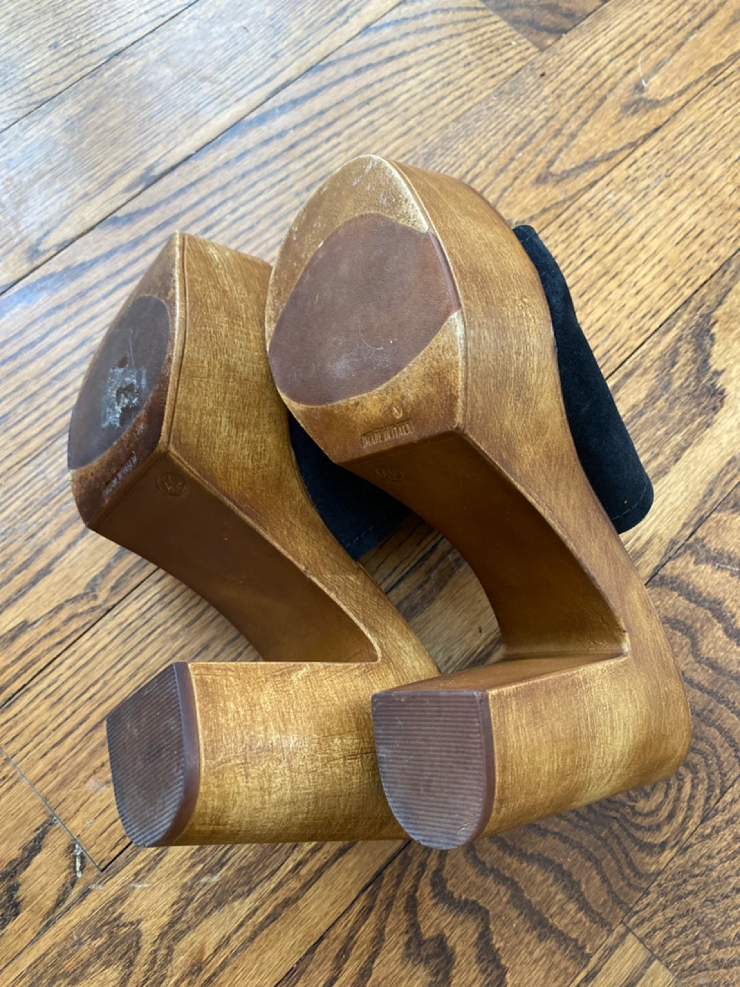 L'intervalle Black Suede Mules Size 40 - photo 4