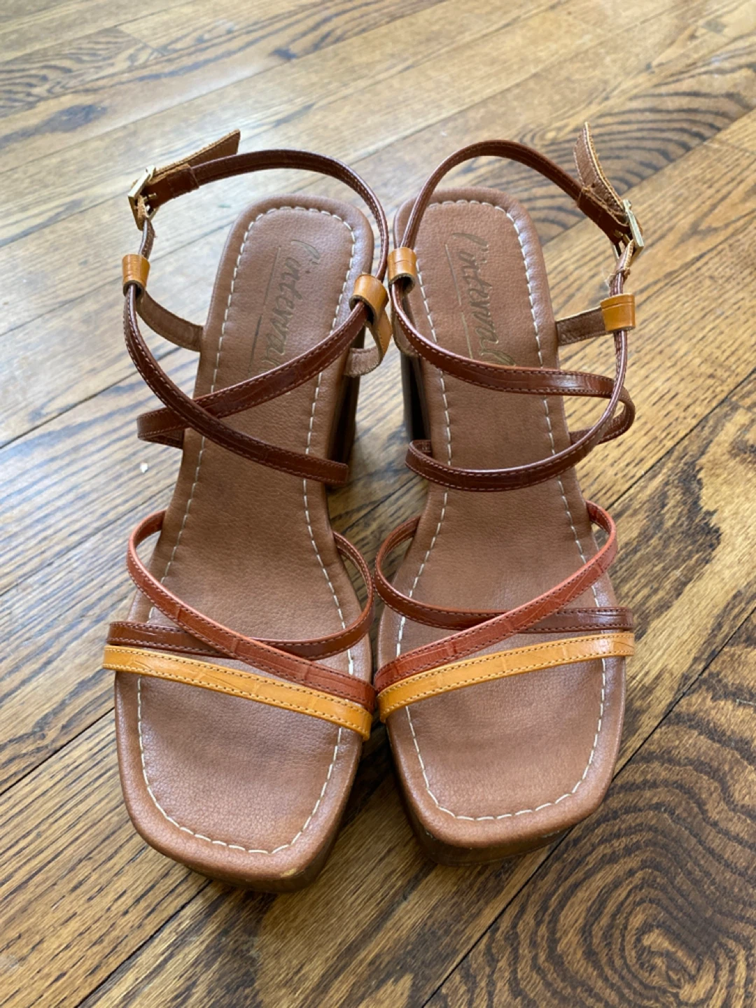 L’intervalle Strappy Tan Platform Heel - Size 40