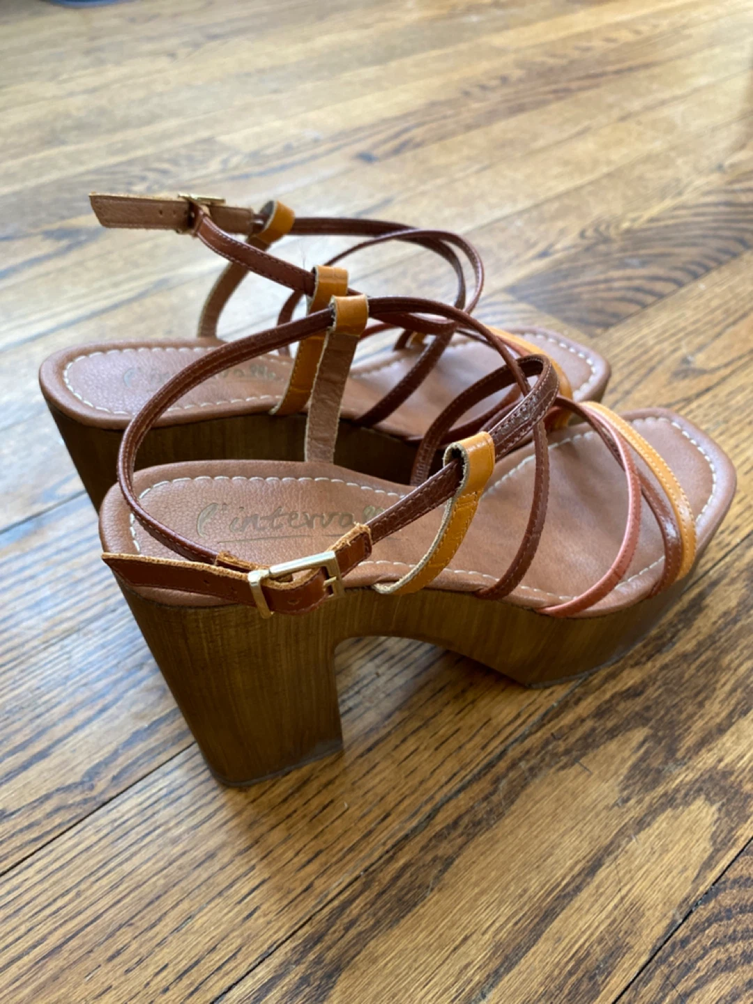 L’intervalle Strappy Tan Platform Heel - Size 40 - photo 3