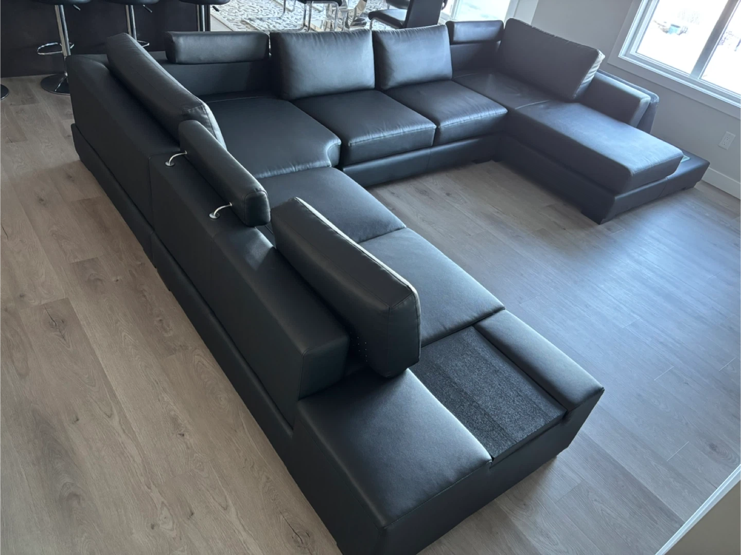 Black Leather Sectional Sofa - photo 2