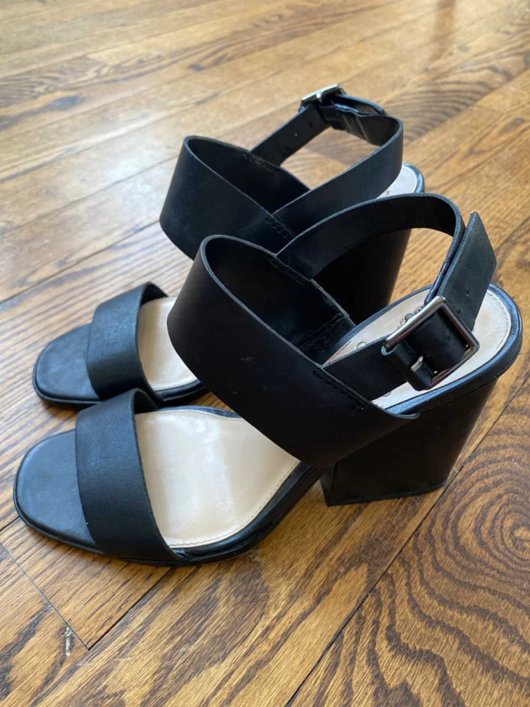 Vince Camuto Black Heels, Size 39 - photo 2
