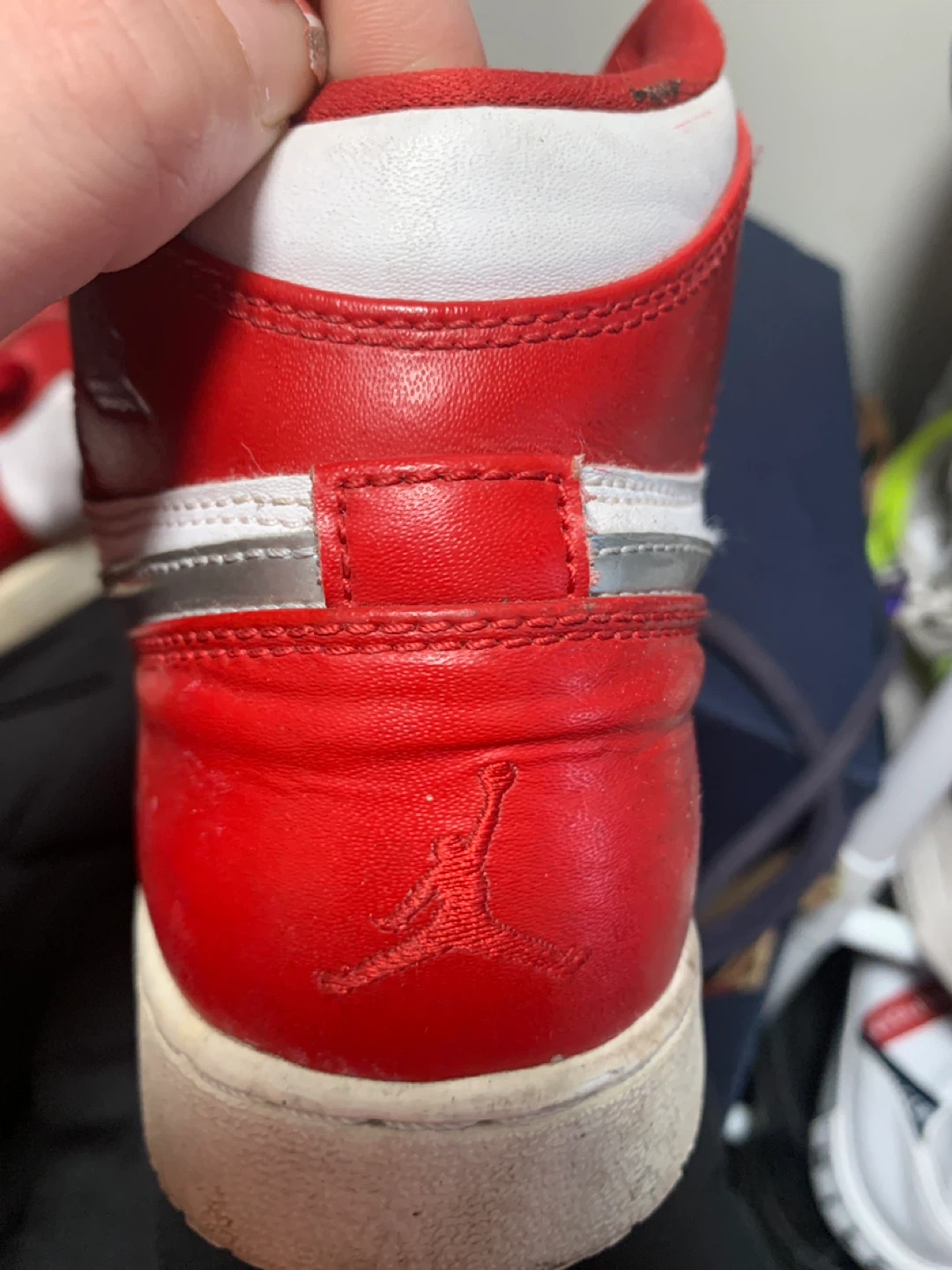 Air Jordan 1 High Red/White - Size 7Y - photo 4