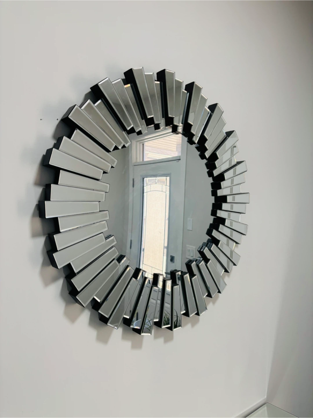 Round Decorative Wall Mirror