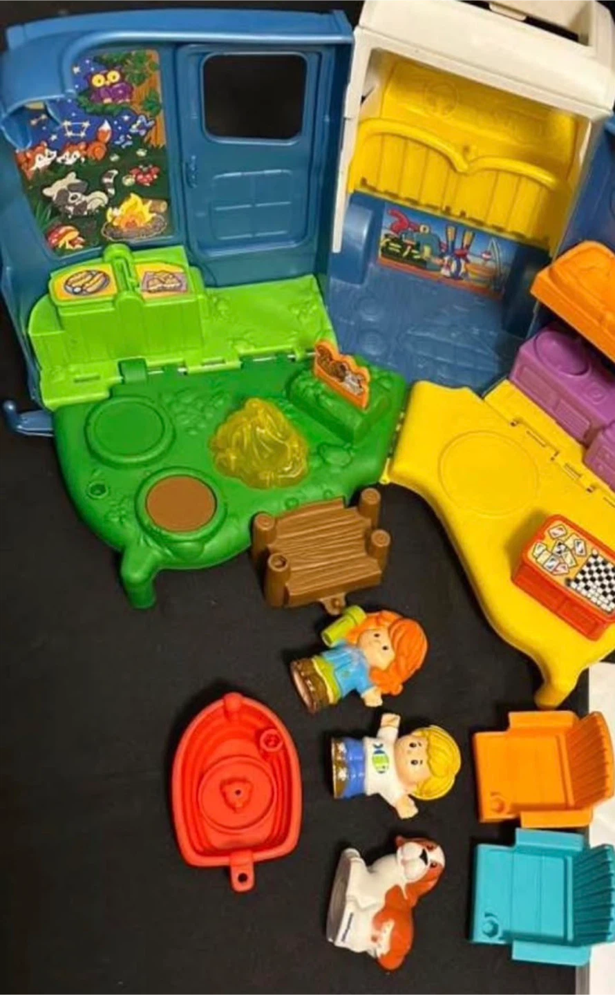 Fisher-Price Little People Songs & Sounds Camper