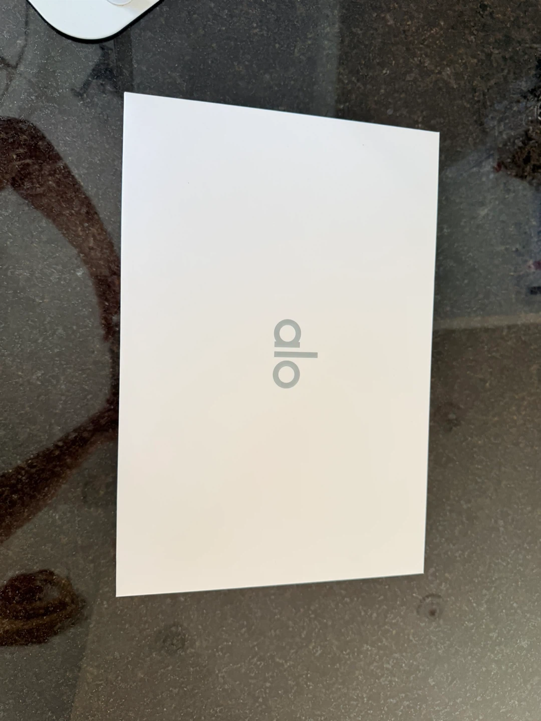 New Alo Recovery Mode Sneakers - US M8.5/W10