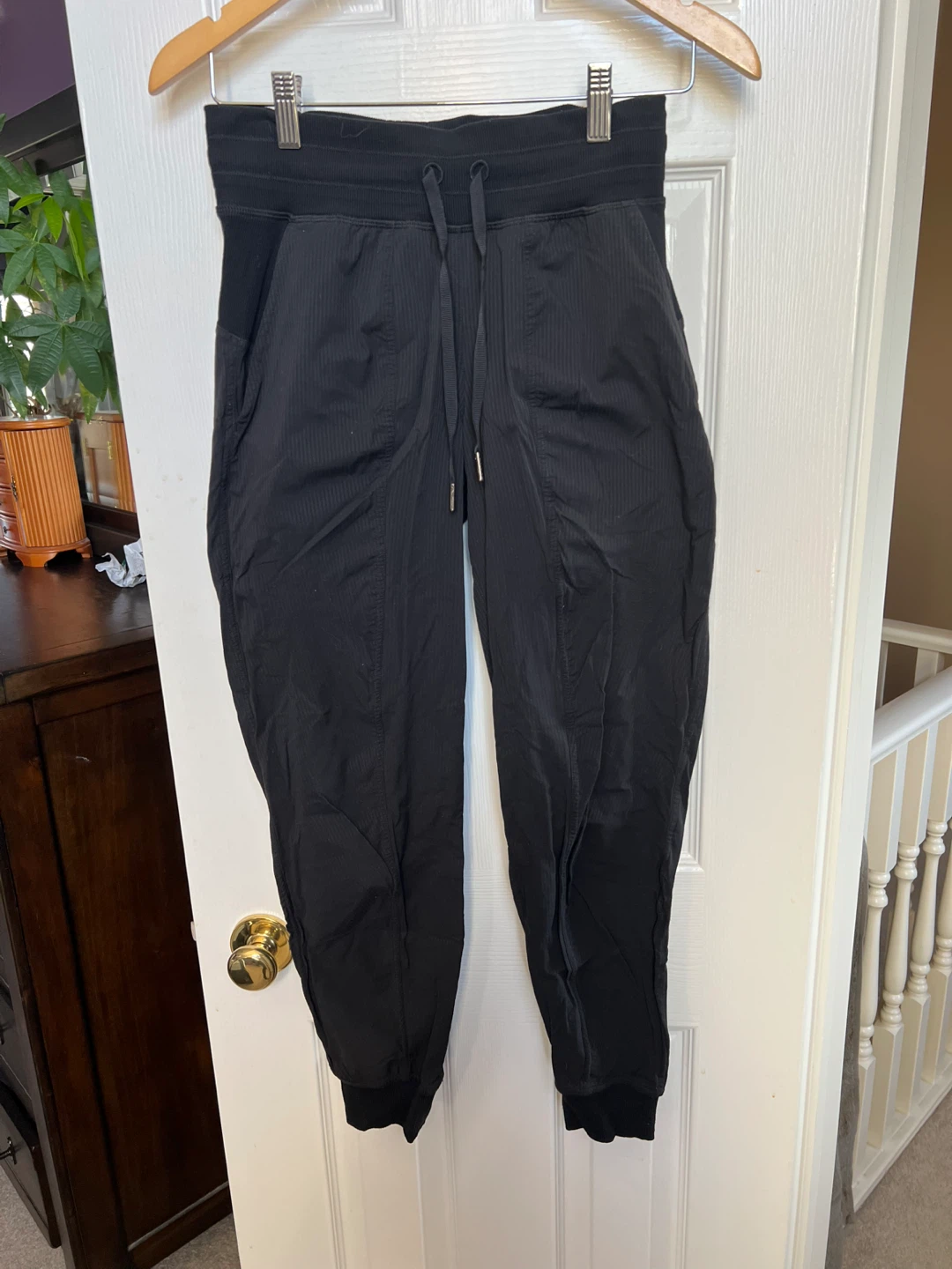 Lululemon dance studio Pants, Size 4