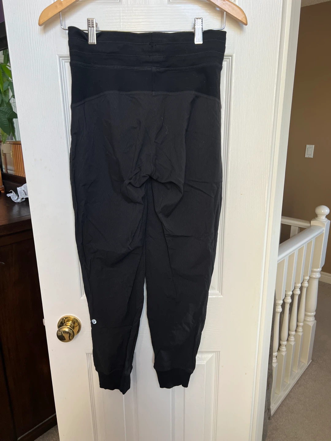 Lululemon dance studio Pants, Size 4 - photo 3