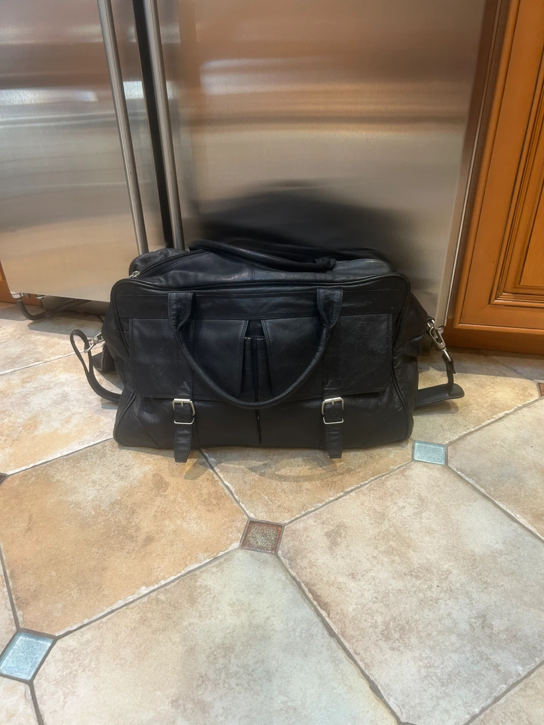 Black Leather Travel Bag - photo 2