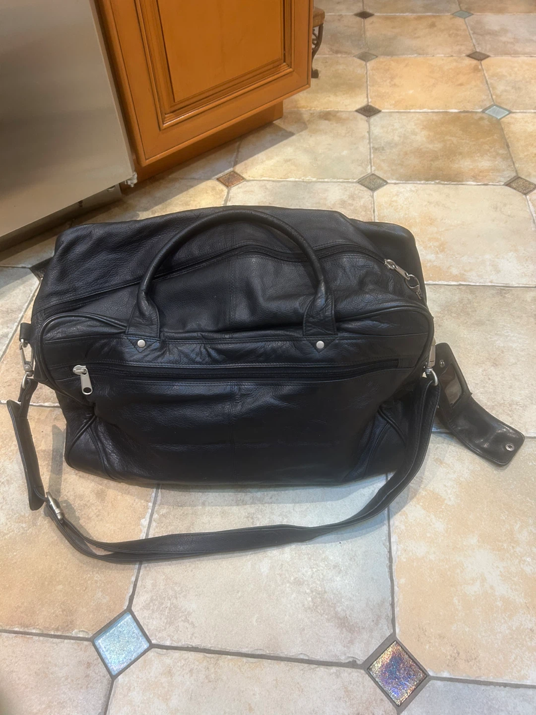 Black Leather Travel Bag - photo 4