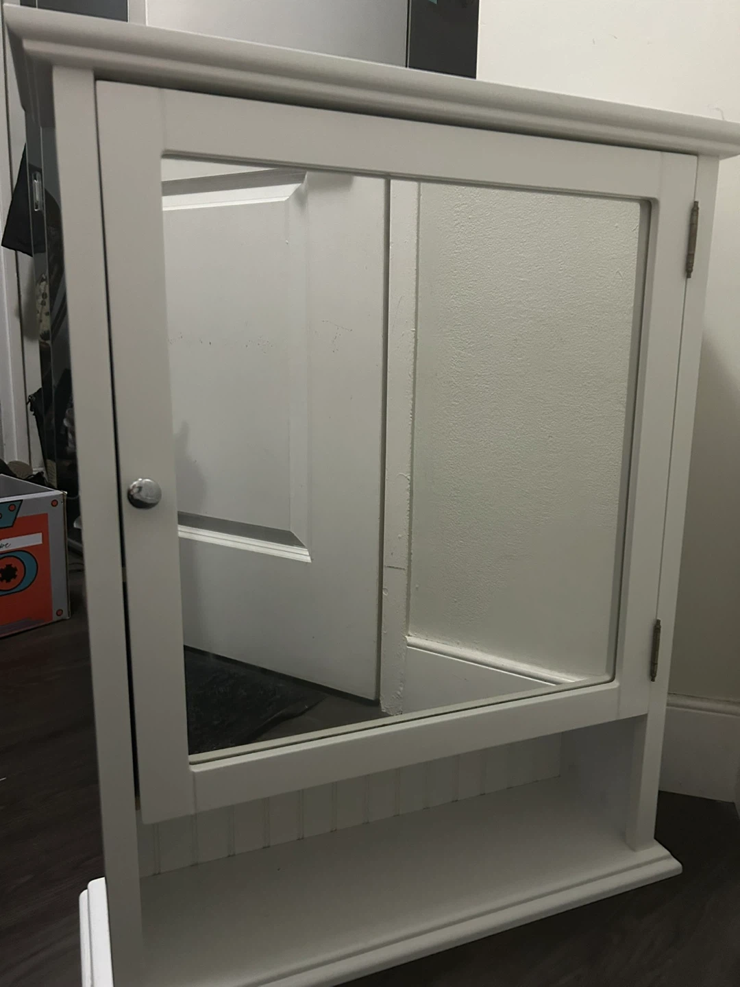 Mirrored medicine / bathroom cabinet