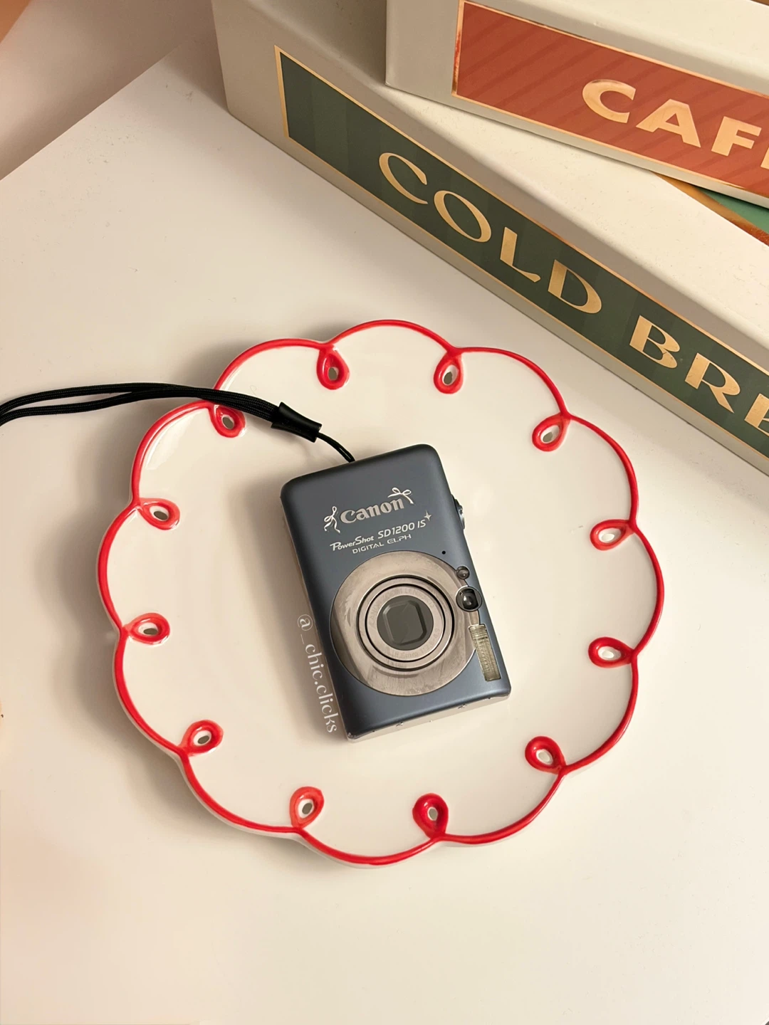 Canon PowerShot SD1200 IS Digital Camera