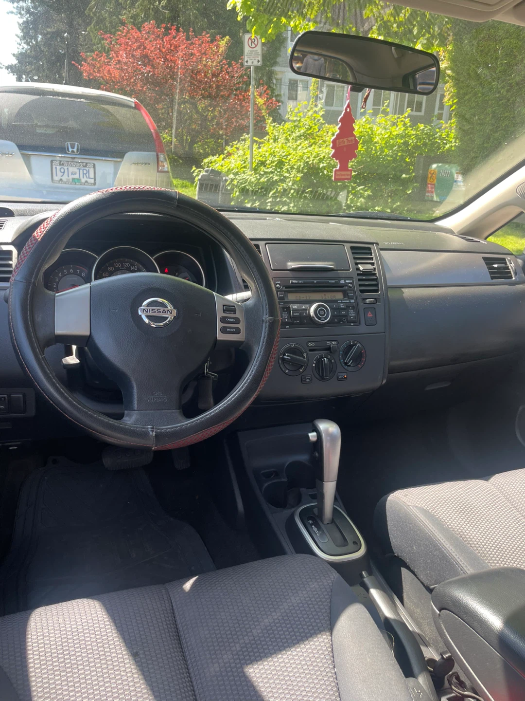 Nissan Versa - photo 2