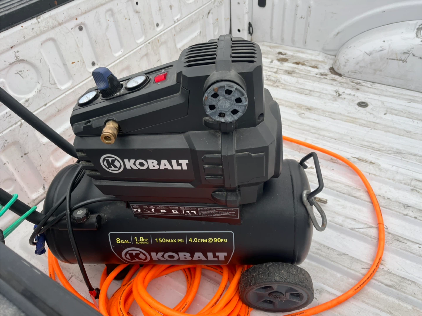 Kobalt 8 Gal Portable Air Compressor - photo 4
