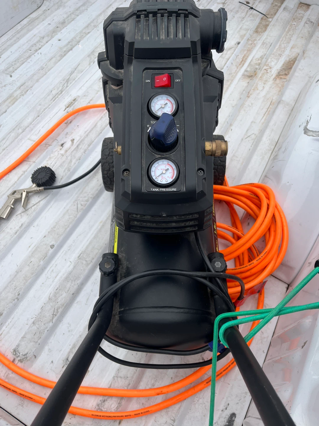 Kobalt 8 Gal Portable Air Compressor - photo 3
