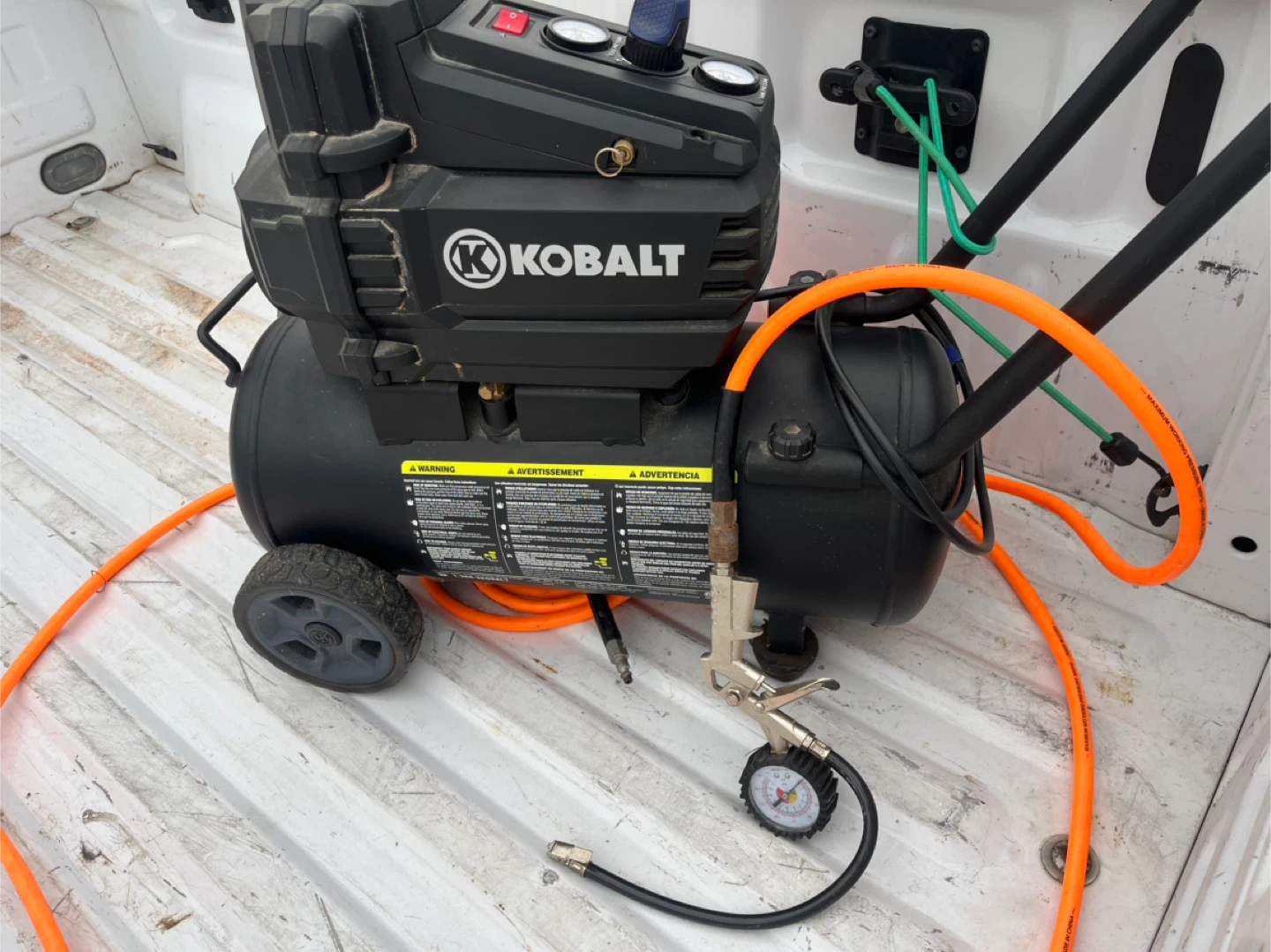 Kobalt 8 Gal Portable Air Compressor - photo 2
