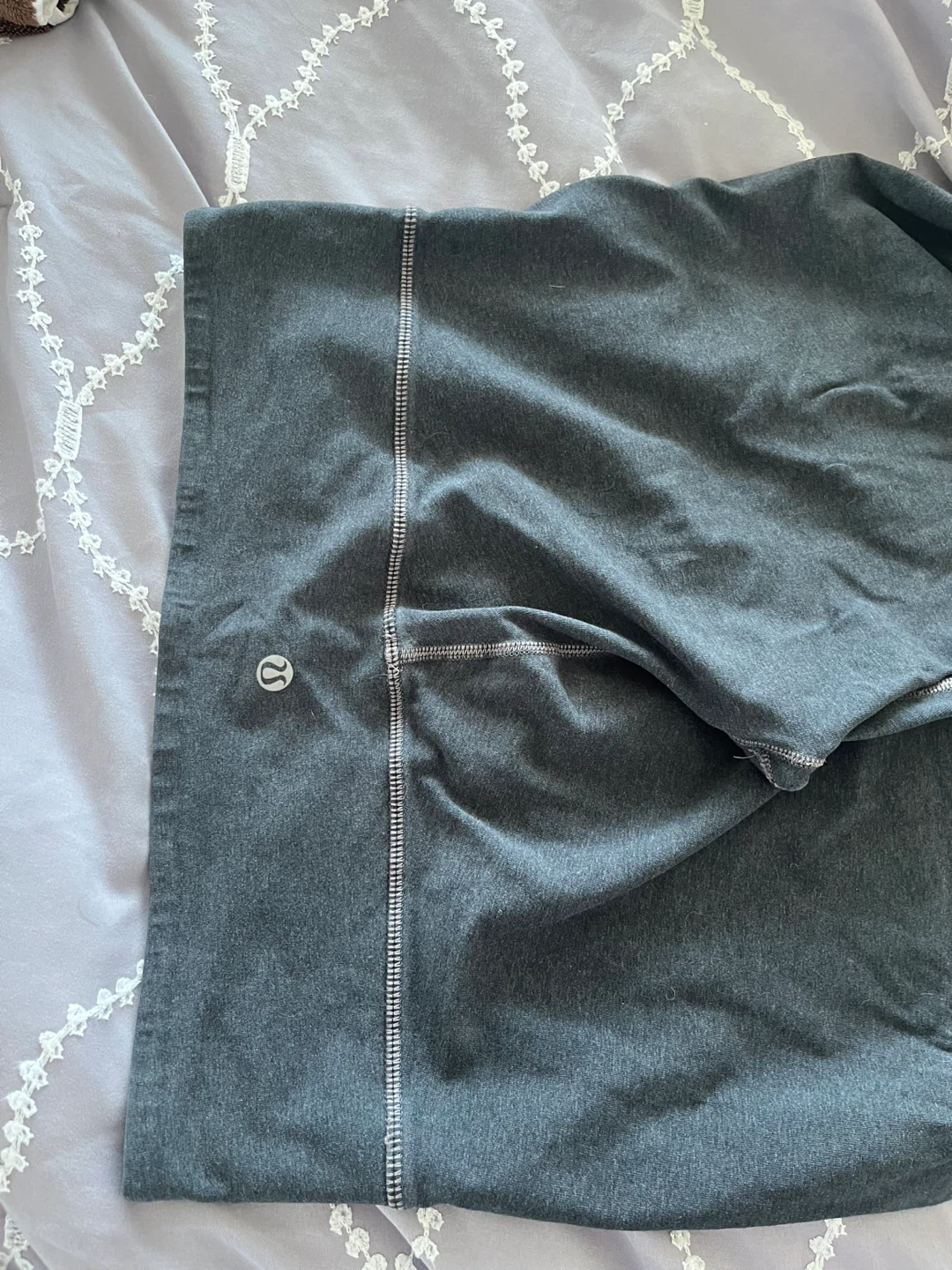 Lululemon Grey Leggings - Size 8 🧡 - photo 3