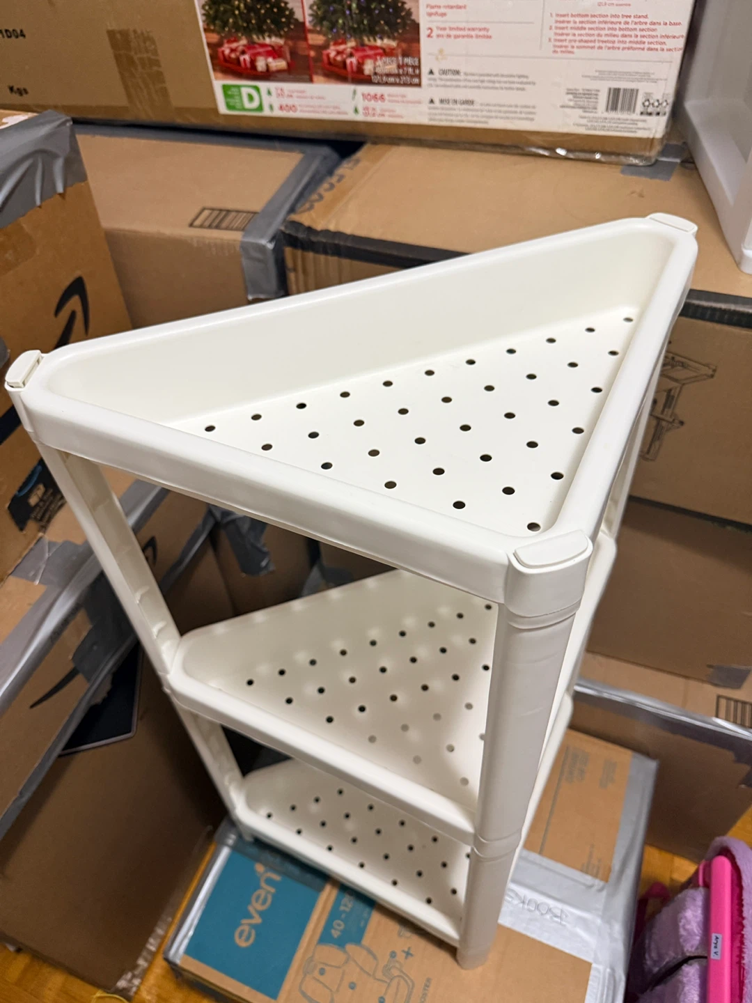 White Corner Shelf - photo 3