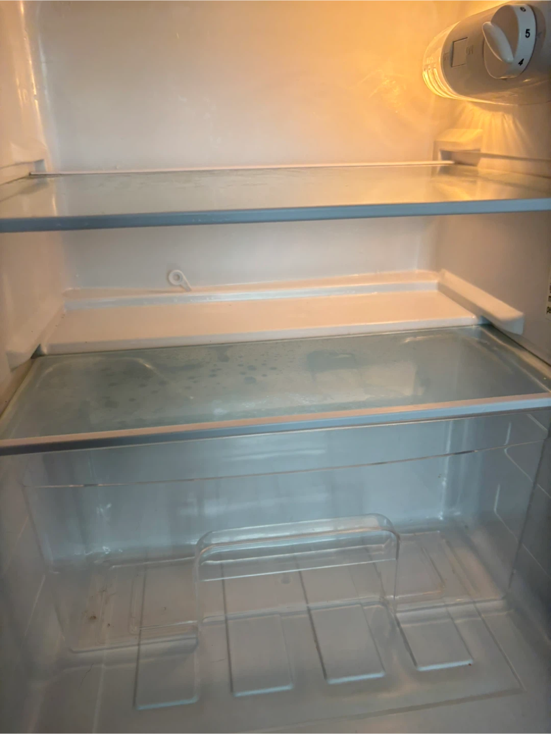 Frigidaire Retro Red Fridge - photo 3