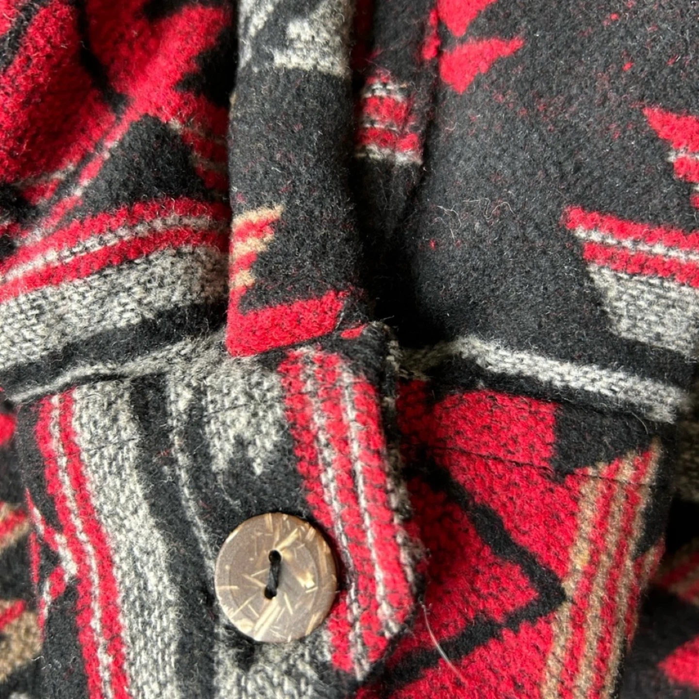 Patterned Button- up winter coat size L - photo 2