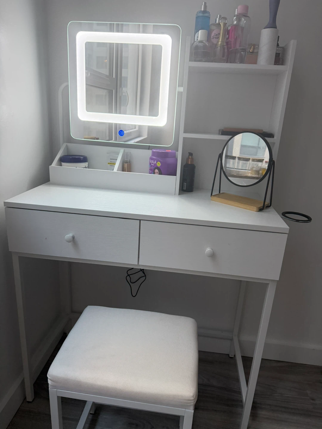 White Vanity Table with Lighted Mirror and Stool - photo 5