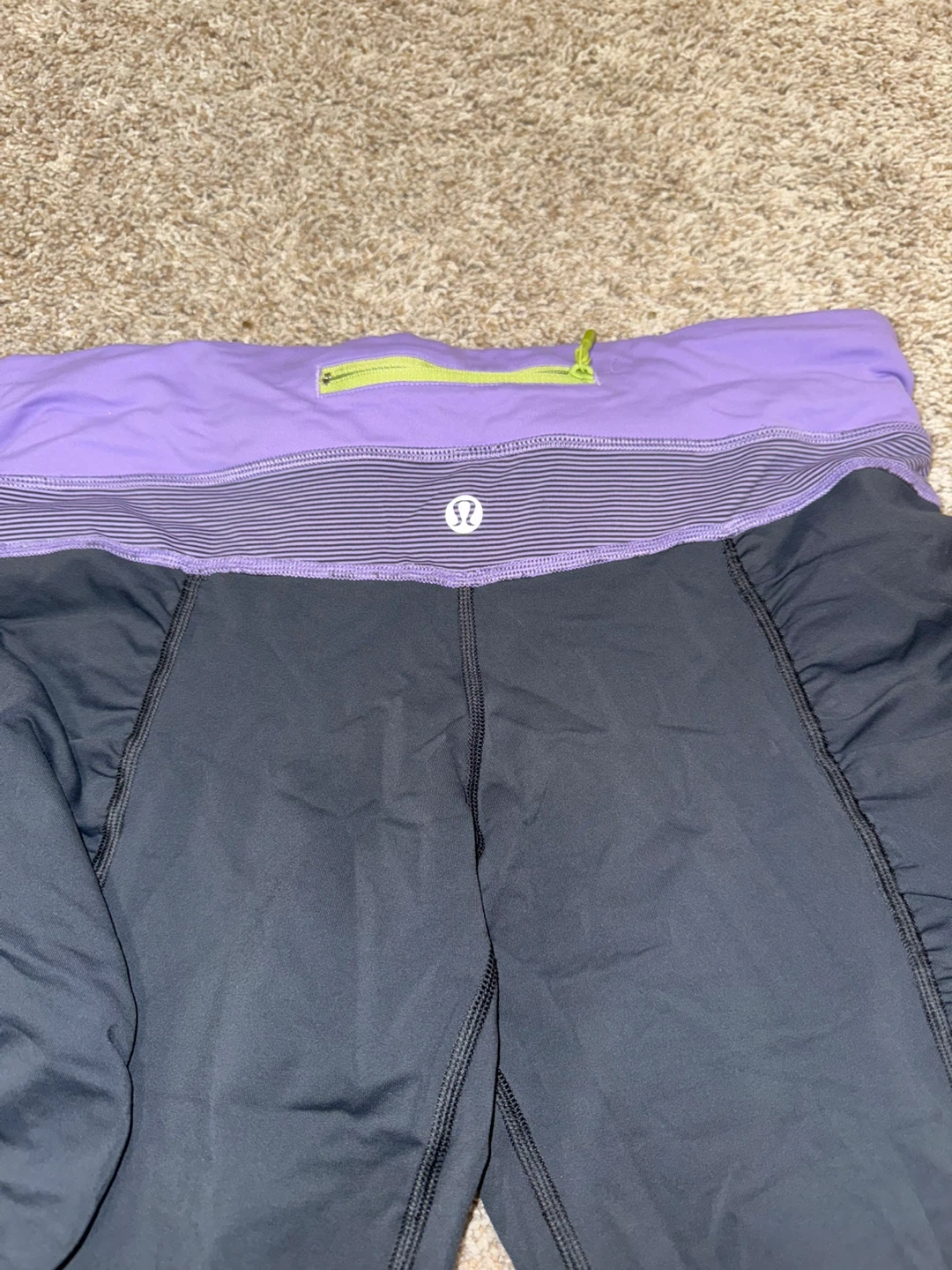 Lululemon Black & Purple Crop Leggings - photo 3