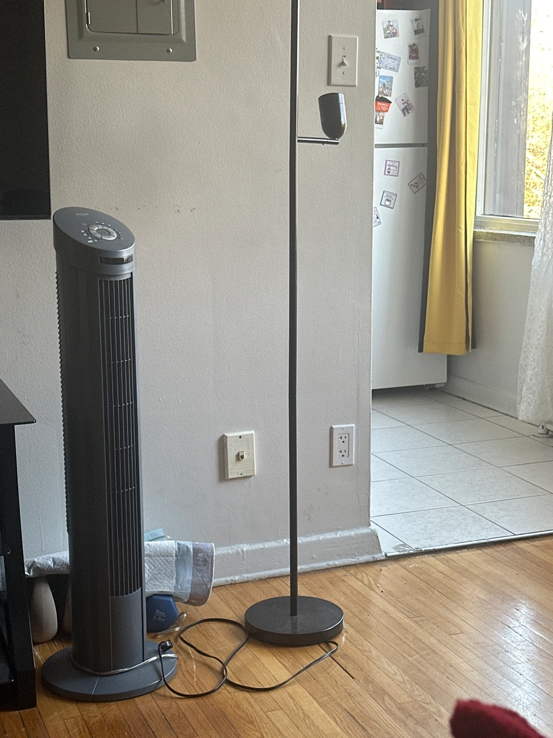 Floor Lamp with Side Table - Black - photo 2