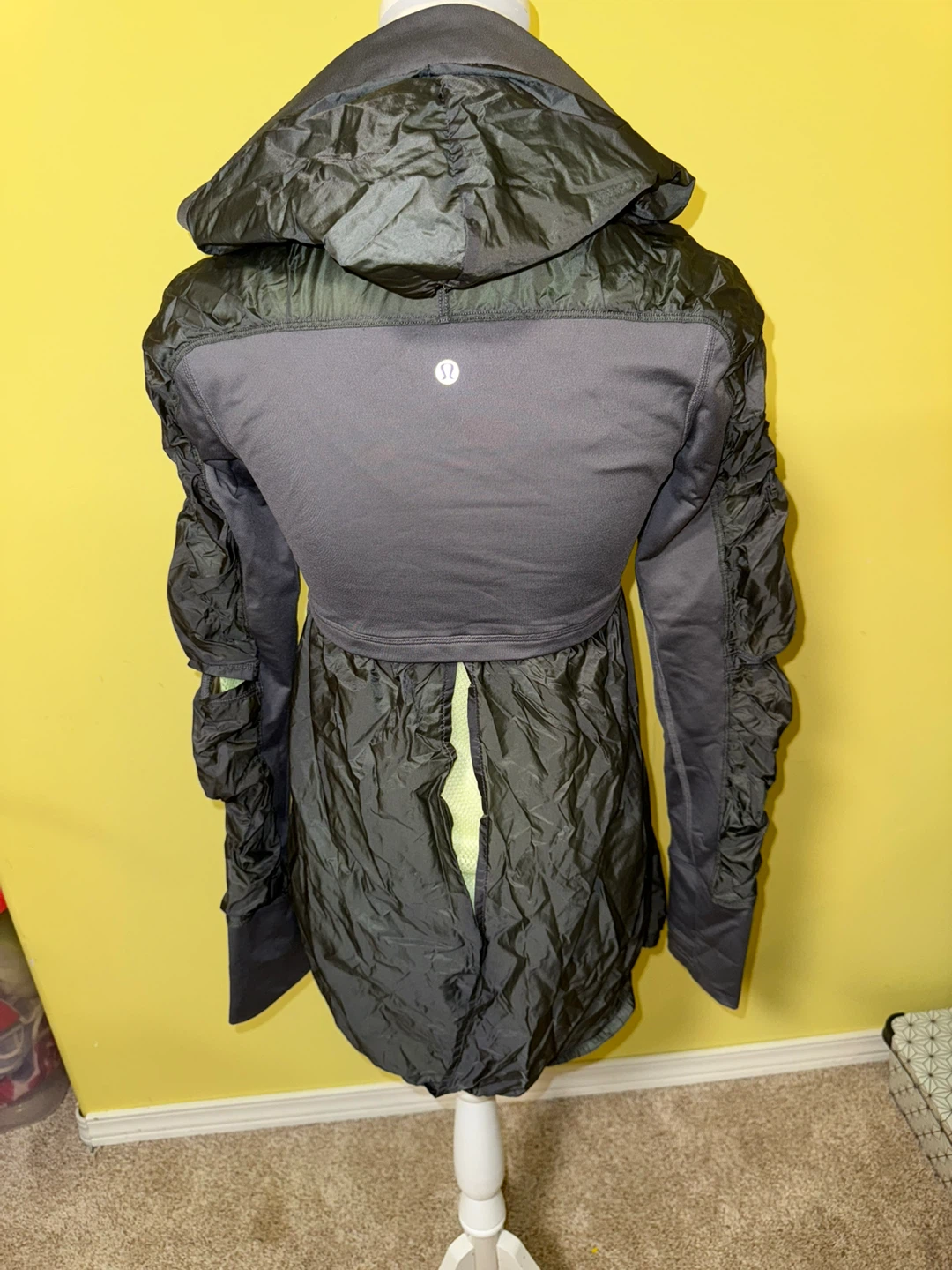 Lululemon Jacket - photo 4