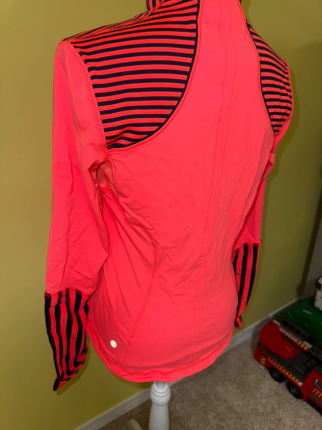 Lululemon Jacket Orange & Black Striped - photo 4