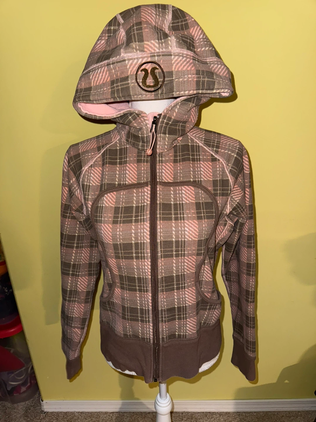 Lululemon Plaid Scuba Hoodie - photo 2