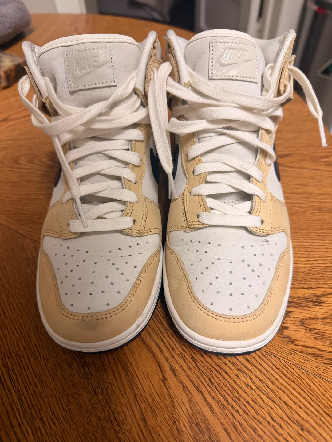 Women’s Nike Dunk Sneakers - photo 2