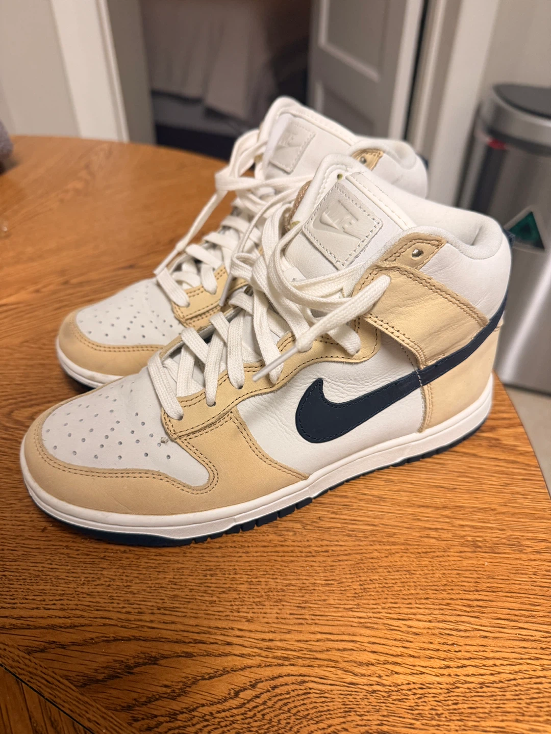 Women’s Nike Dunk Sneakers - photo 4