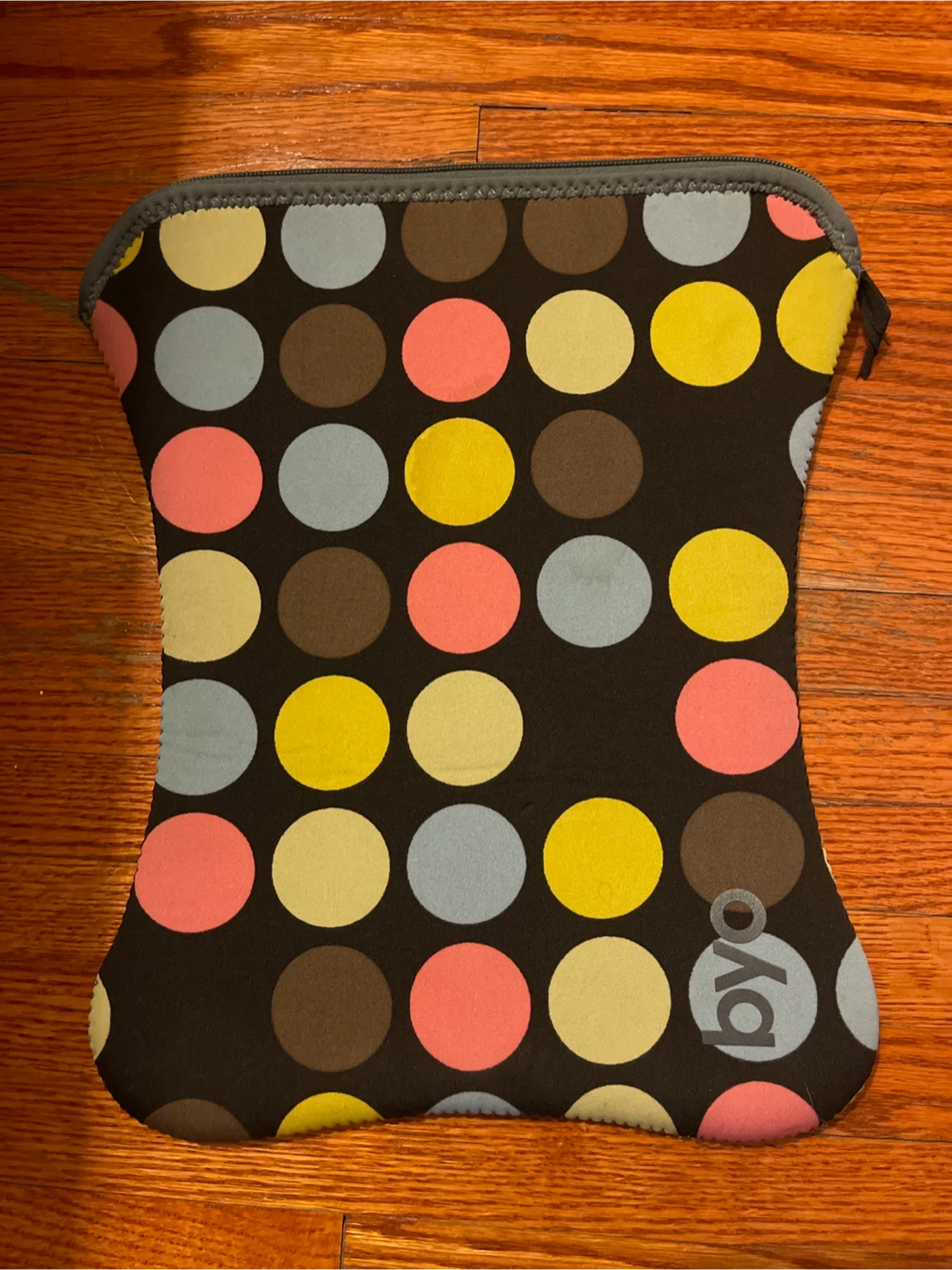 #🧡 BYO Laptop Sleeve - Polka Dot Pattern