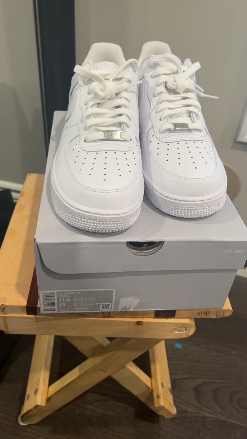 Nike Air Force 1 - Size 11.5 - New - photo 2