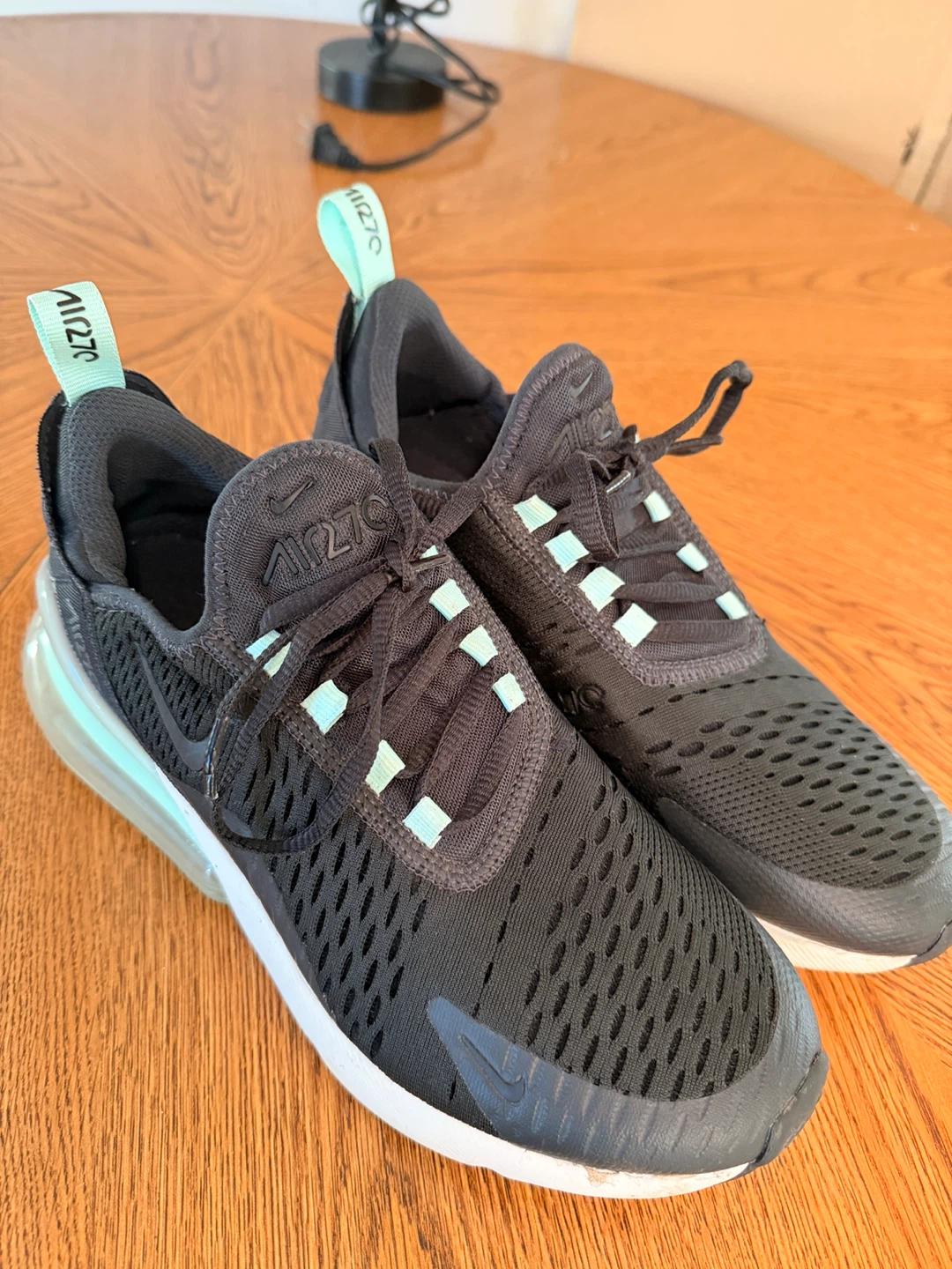 Women’s Nike Air Max 270 - Black - US 6.5Y - photo 2