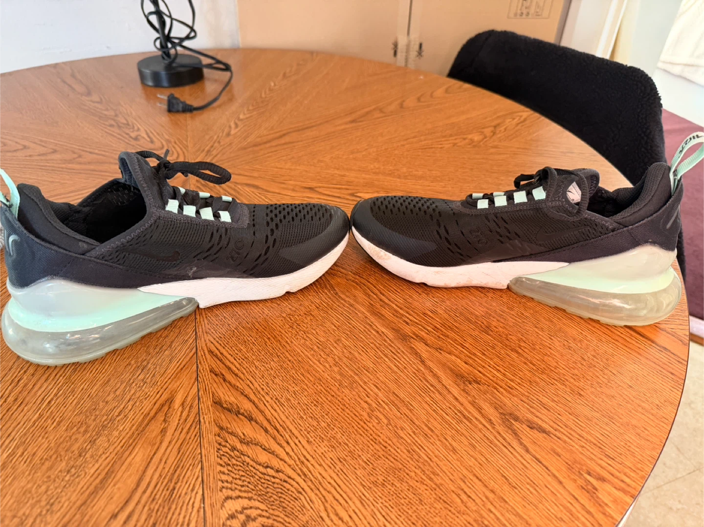 Women’s Nike Air Max 270 - Black - US 6.5Y - photo 5