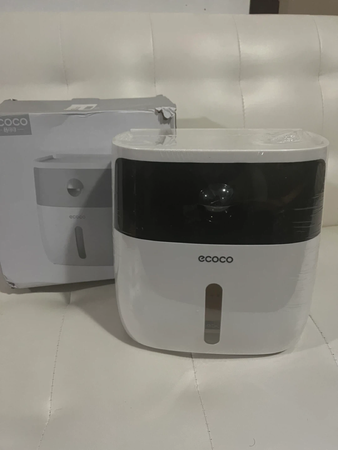 New Ecoco Wall-Mounted Toilet paper holder