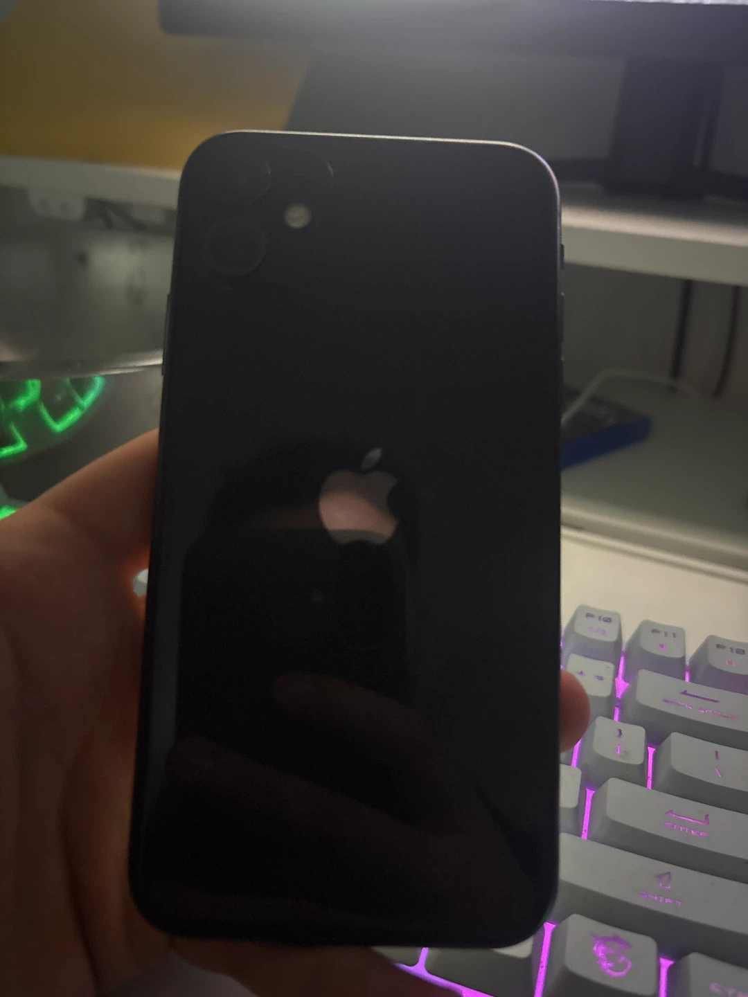 Apple iPhone 11 - photo 2