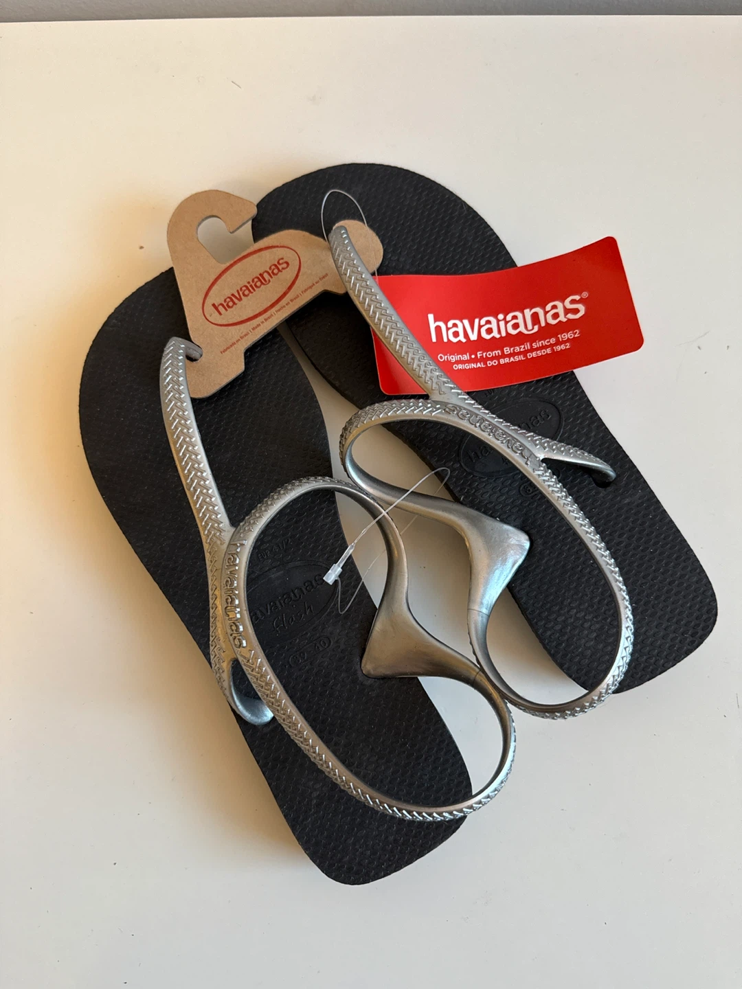 Havaianas Flash Black & Silver Sandals - Size 9/10