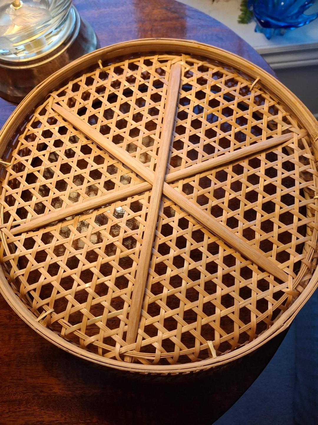 Woven basket - photo 2