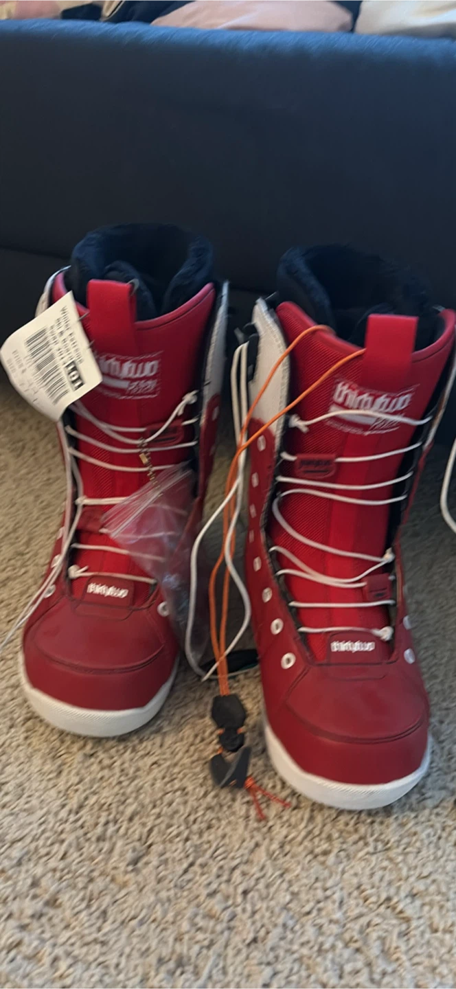 ThirtyTwo Red Snowboard Boots - Ladies Size 7