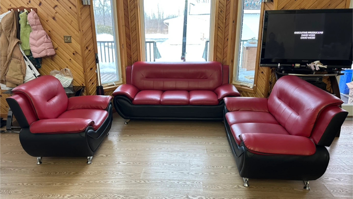 Modern Luxury Faux Leather Sofa Set (CAN DELIVER)