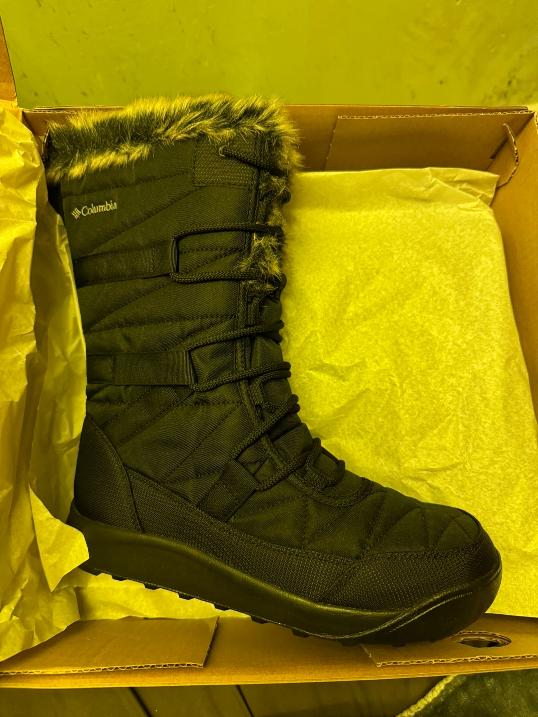 Columbia Minx IV Wide Women's Winter Boots - Size 9 - photo 4