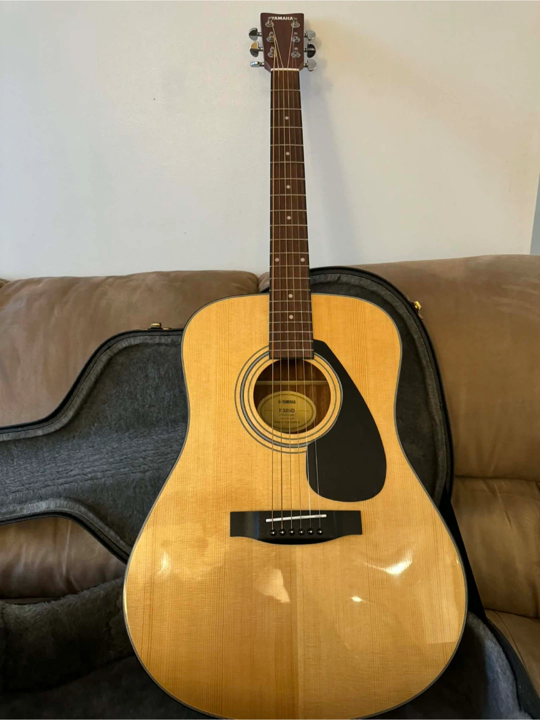 Yamaha F325D Acoustic Guitar with Case - photo 2