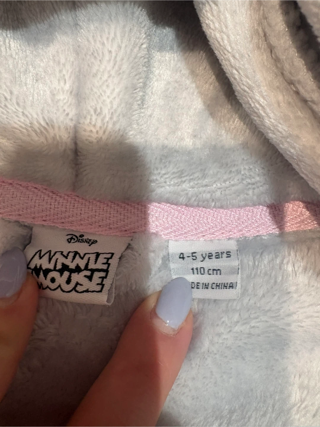 Disney Minnie Mouse Robe - Size 4-5 Years - photo 3