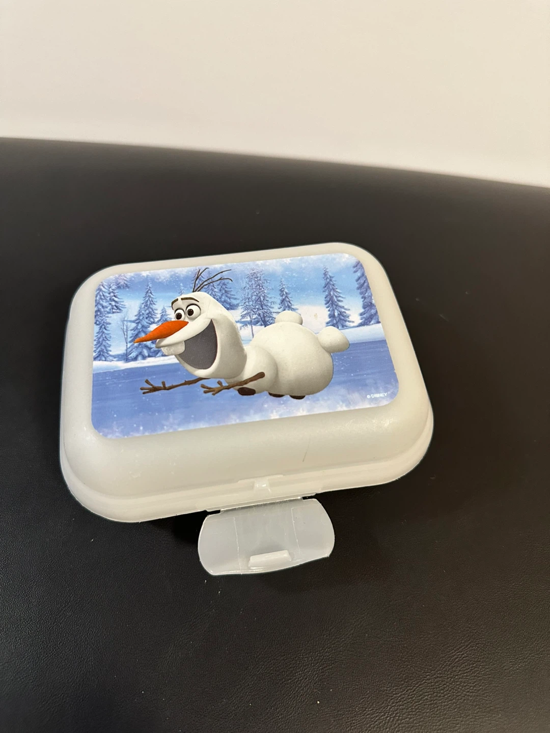 Disney Frozen Olaf Sandwich Container - photo 2